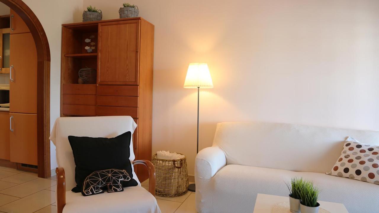 Soada Apartment Cappelle sul Tavo ภายนอก รูปภาพ