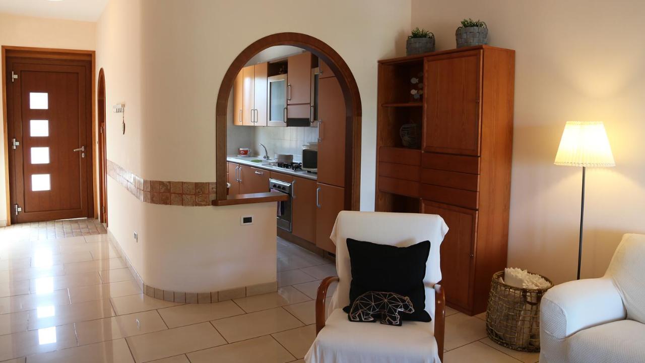Soada Apartment Cappelle sul Tavo ภายนอก รูปภาพ
