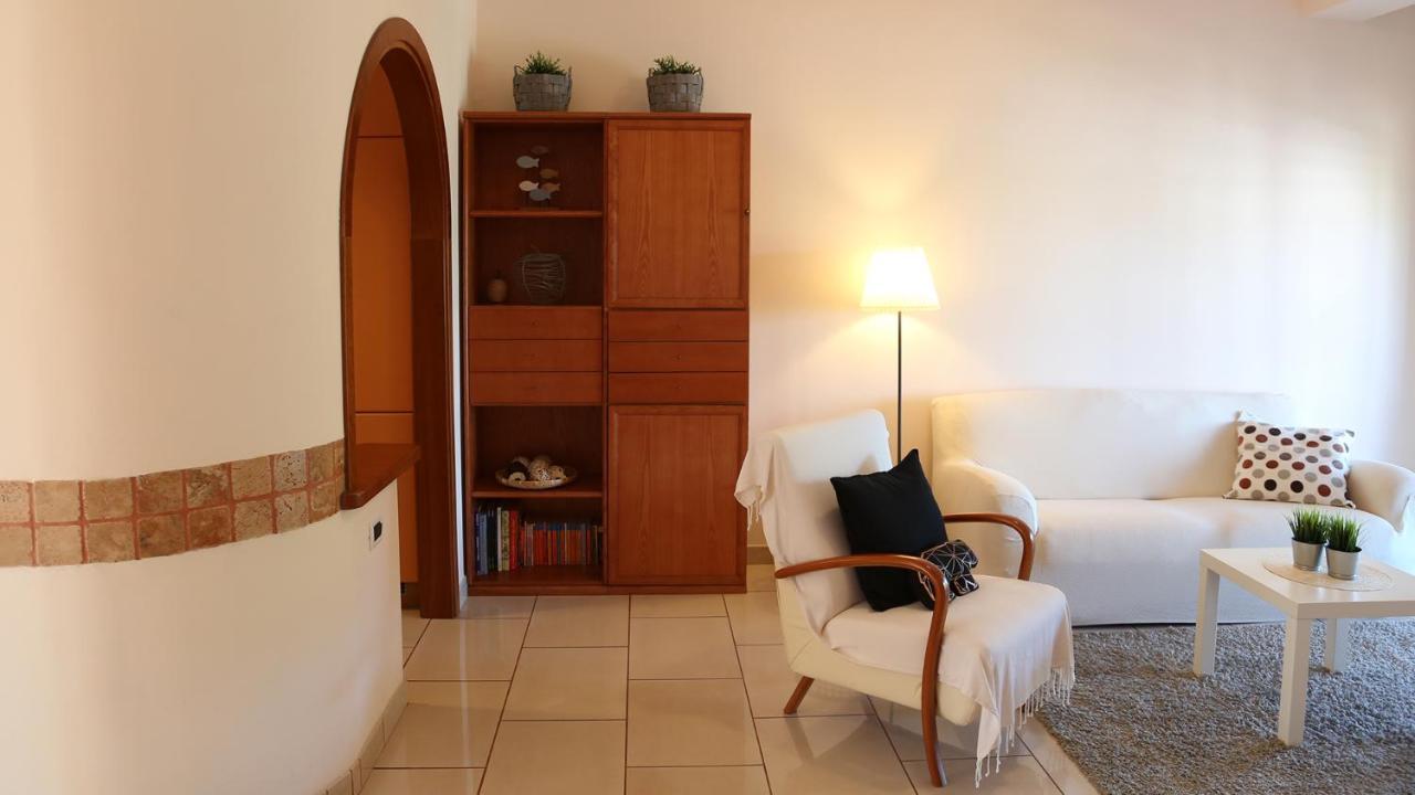 Soada Apartment Cappelle sul Tavo ภายนอก รูปภาพ