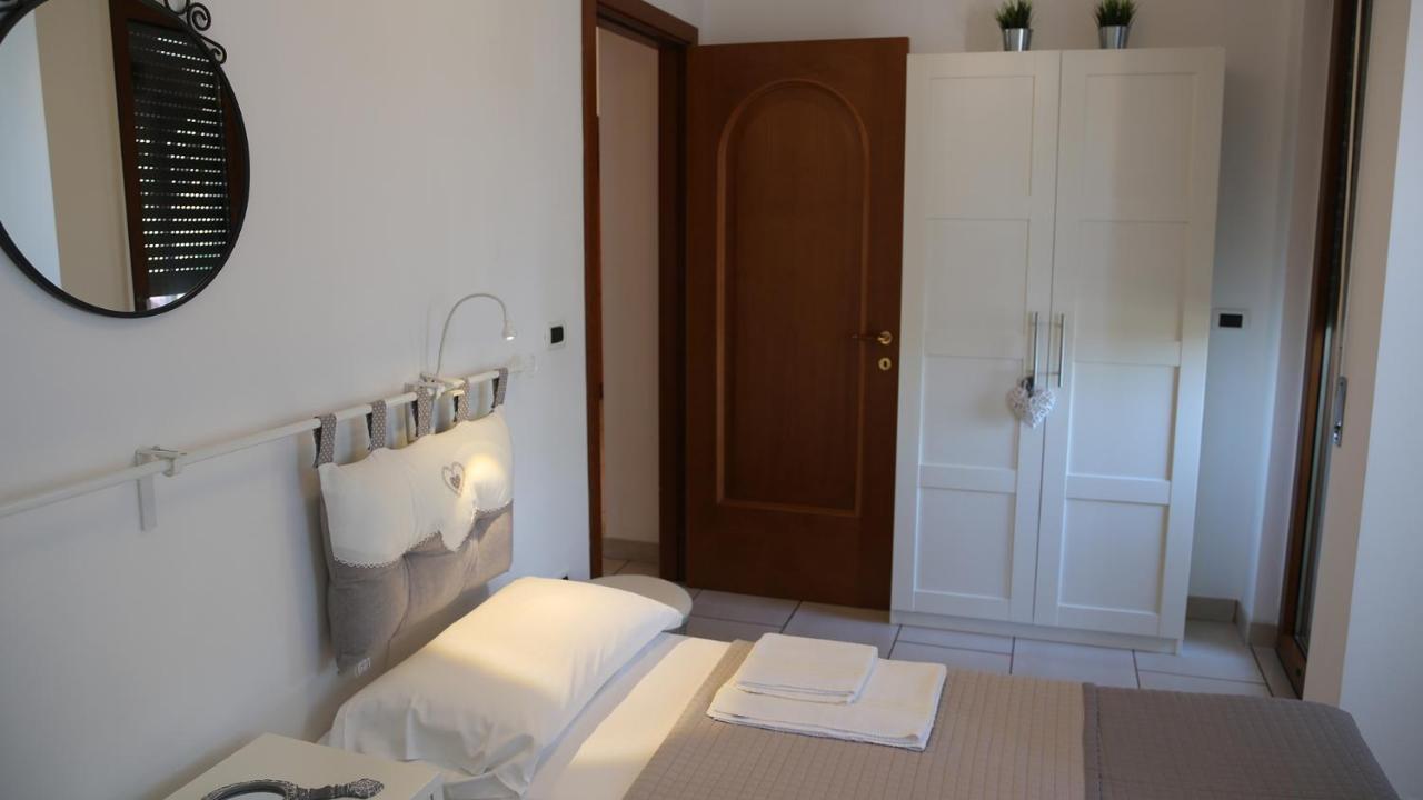 Soada Apartment Cappelle sul Tavo ภายนอก รูปภาพ