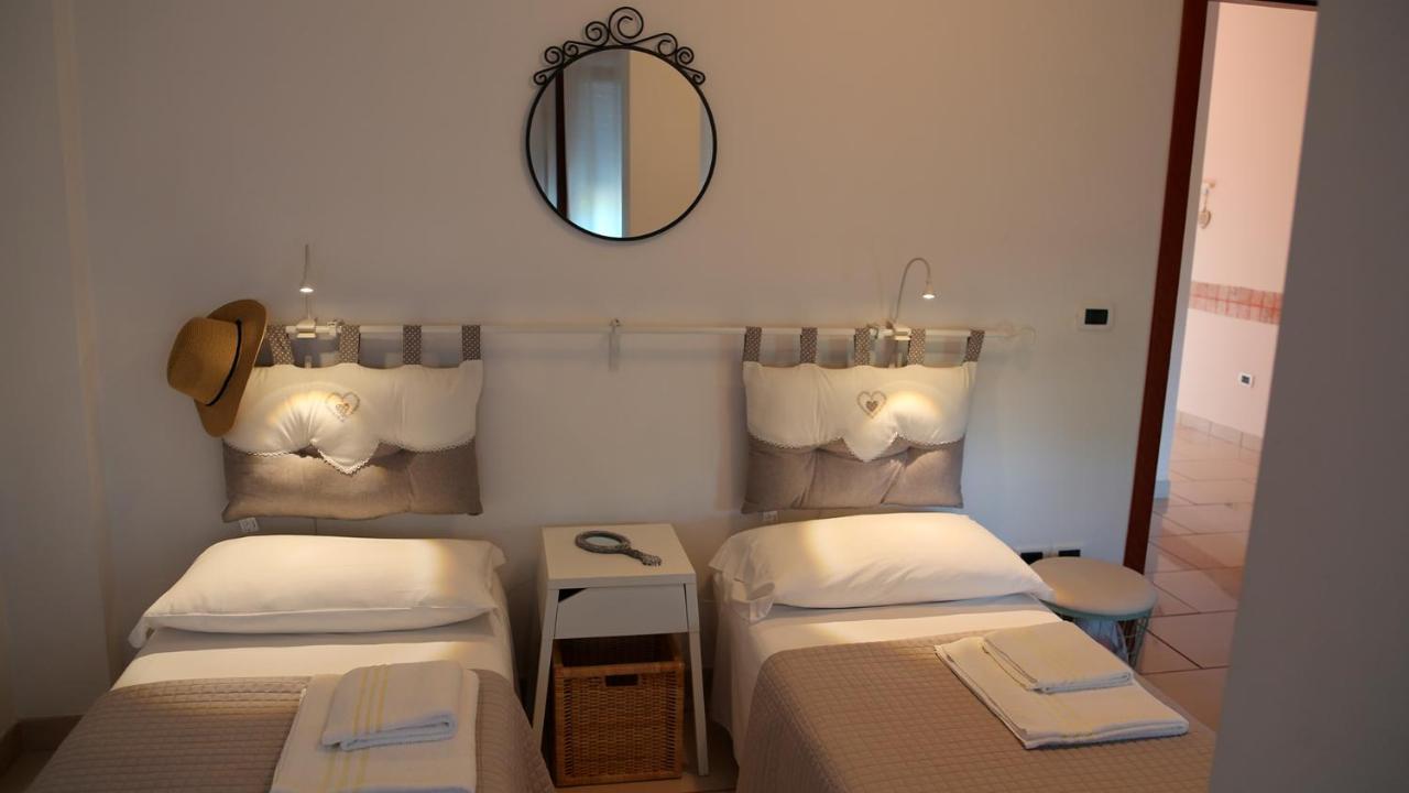 Soada Apartment Cappelle sul Tavo ภายนอก รูปภาพ
